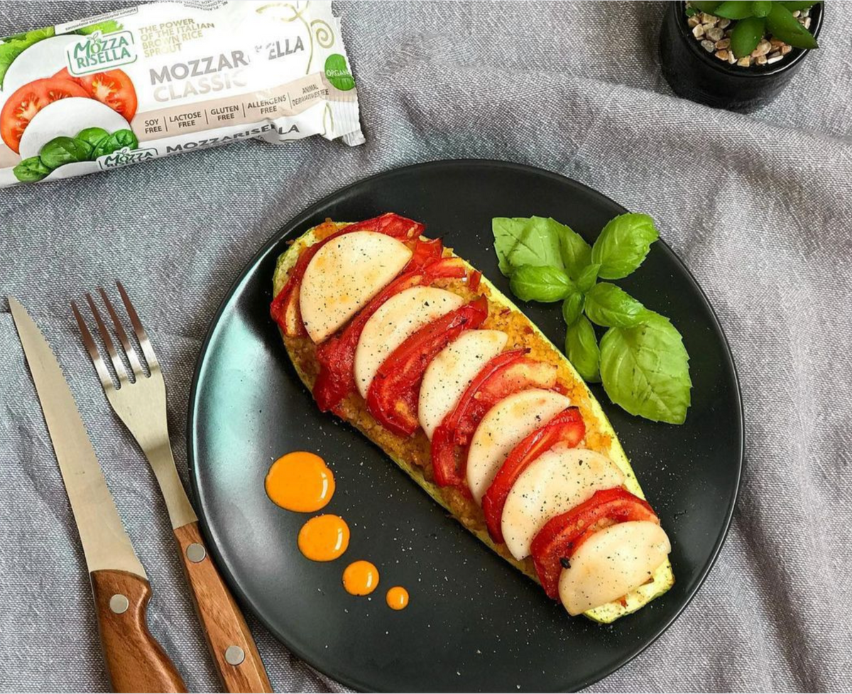 Vegan Stuffed Zucchini with Creamy Vegan Mozzarella &ndash; VEGALIANO