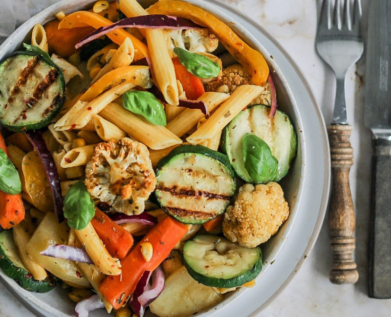 Colorful Vegetable Pasta with Chickpea Penne and Red Chard Pesto – VEGALIANO